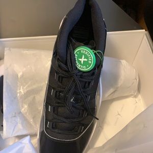 Men’s athletic shoes